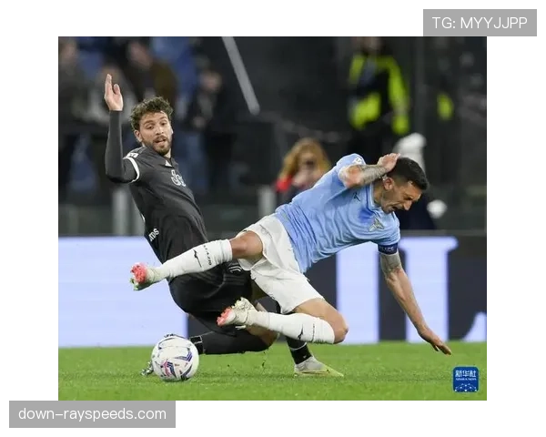 意大利杯半决赛:尤文图斯依靠一次经典的快速边中结合取得领先 意大利杯半决赛:尤文图斯依靠一次经典的快速边中结合取得领先